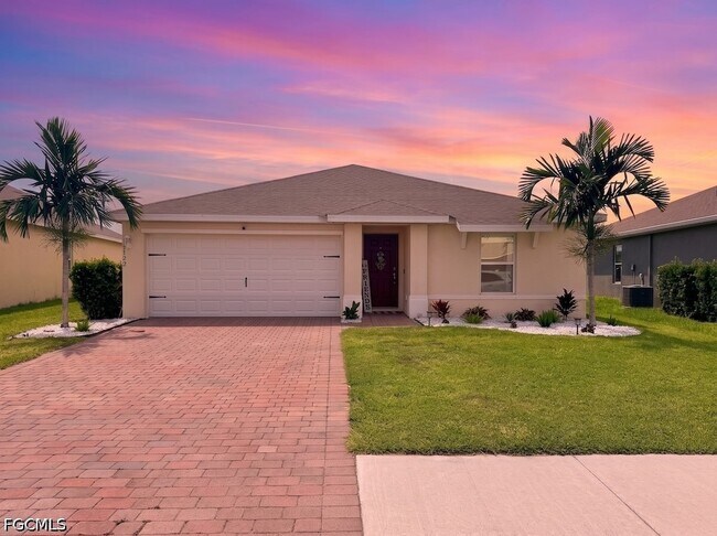 Building Photo - 3192 Estancia Ln