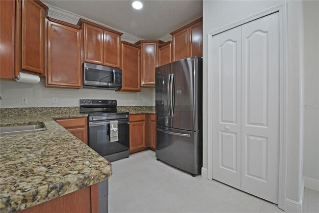 Building Photo - 11925 Greengate Dr