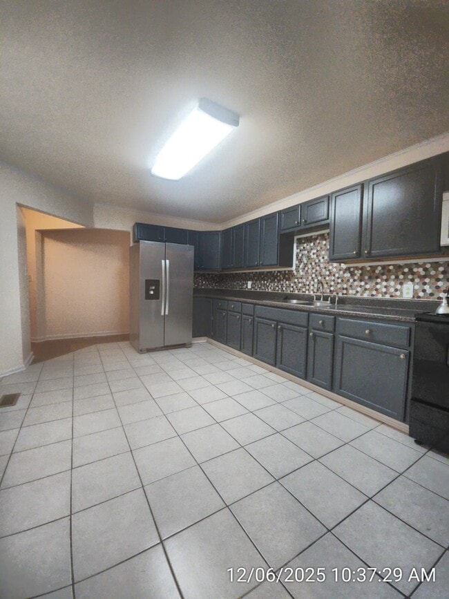 Building Photo - 2149 Texas Ave