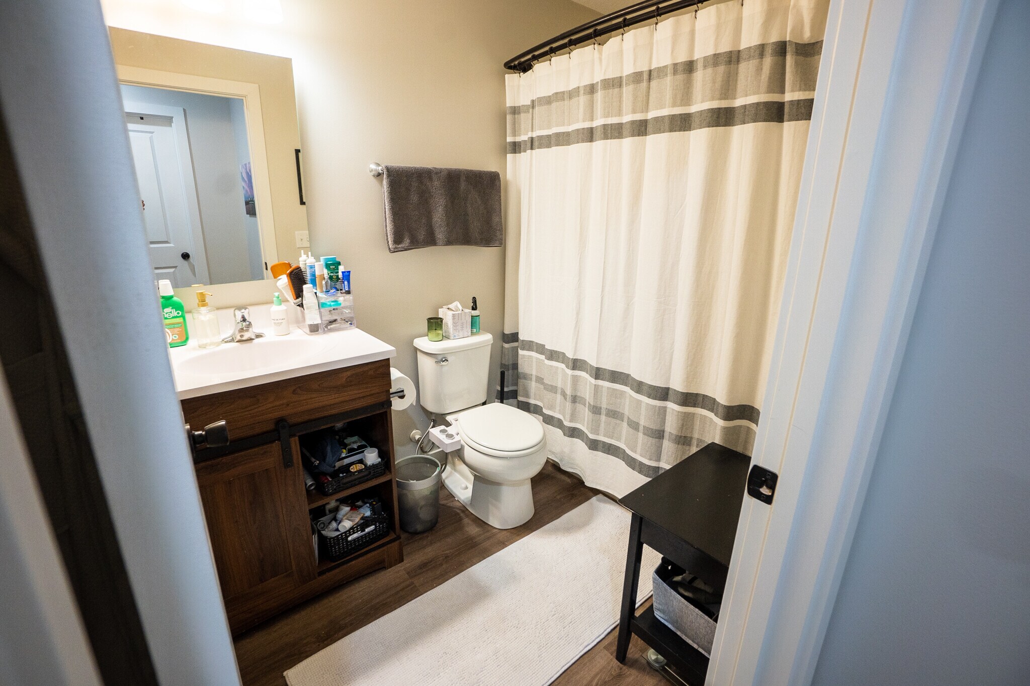 2nd Full Bathroom upstairs - 2927 Marshall St NE