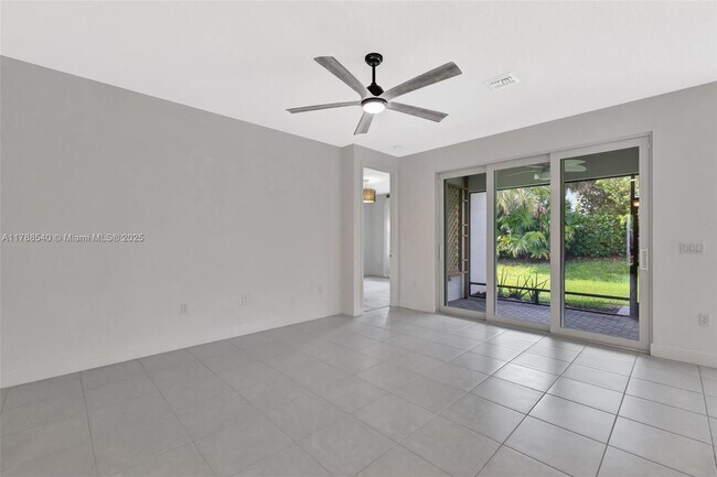 Building Photo - 12756 SW Clear Water Way