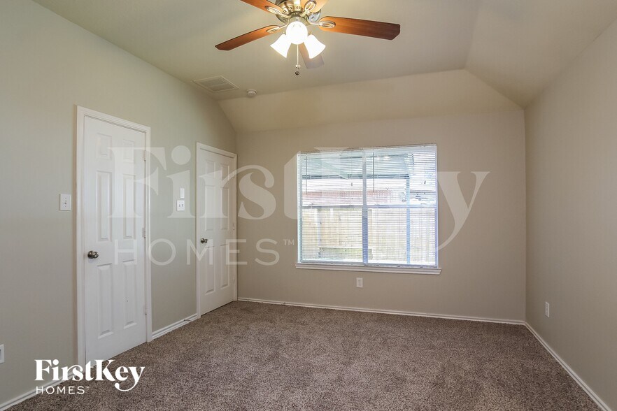 Building Photo - 5231 Flax Bourton St