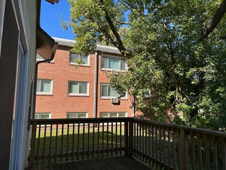 Deck view 2 - 203 Annapolis St W