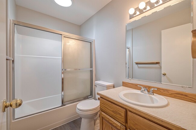 Building Photo - Spacious 5-Bedroom Home with Beautiful Bac...