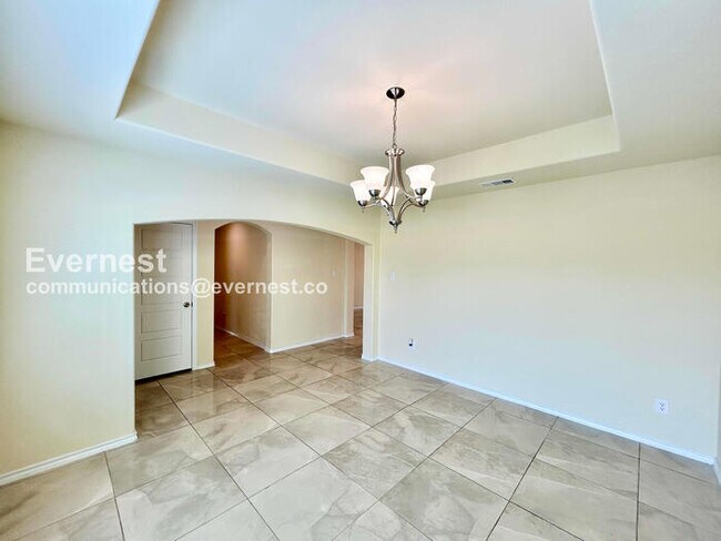 Building Photo - 1413 Avenue A