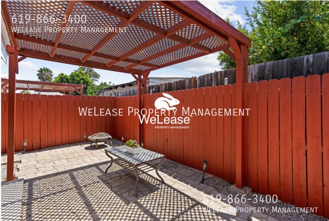 Building Photo - 4833 Lantana Dr