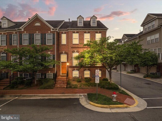 Building Photo - 7980 Vigne Ct