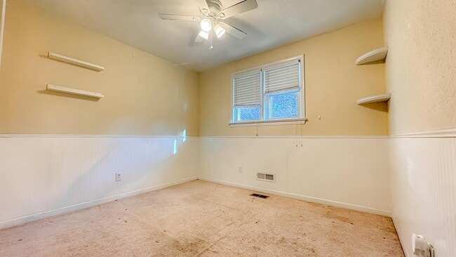 Building Photo - 1346 Tallwood St