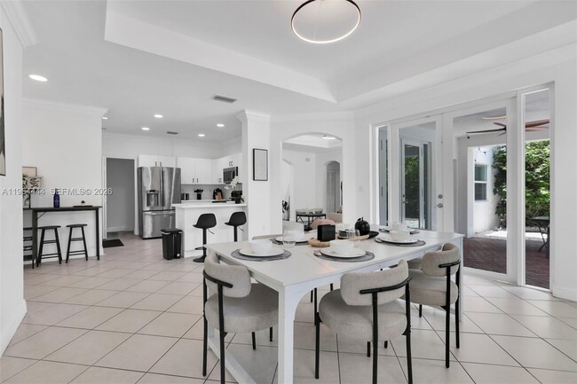 Building Photo - 15270 SW 115th Terrace