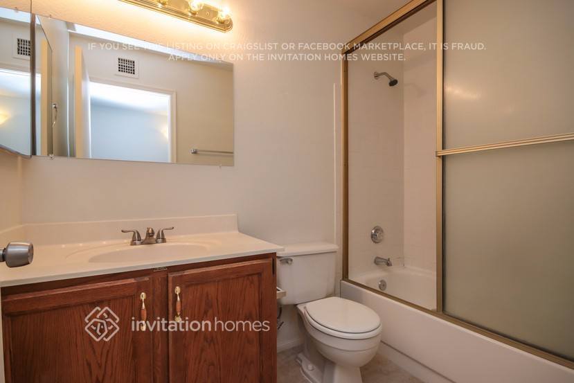 Building Photo - 17910 N 88th Dr
