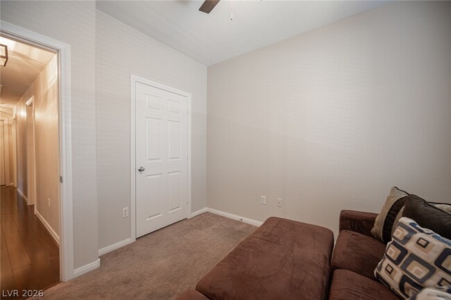 Building Photo - 7701 W Robindale Rd