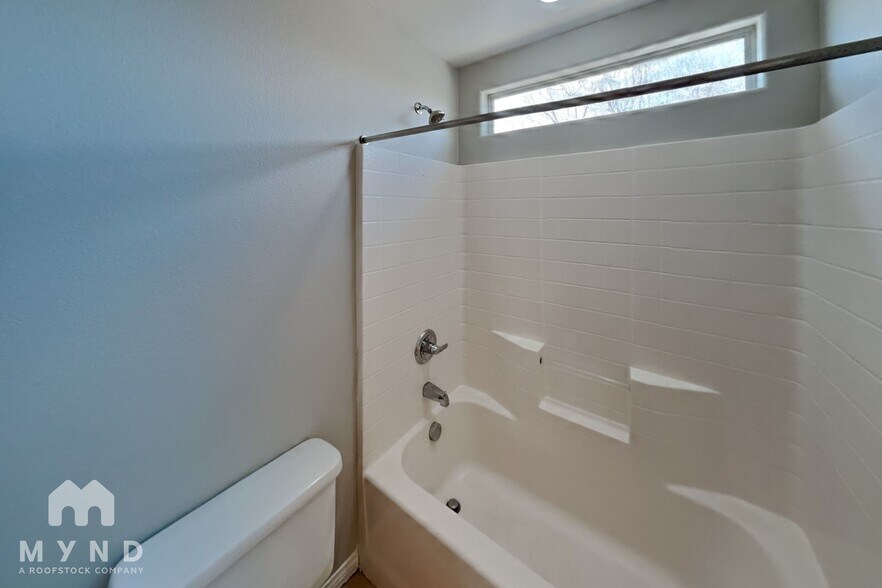 Building Photo - 6686 Cloverstone Ct