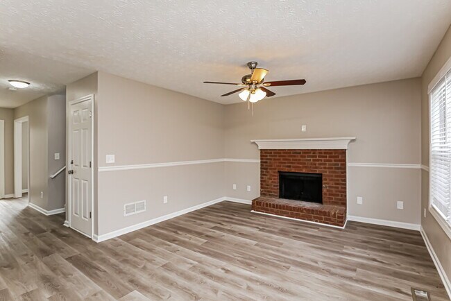Building Photo - 2152 Glen Hope Ln