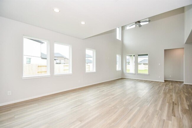 Building Photo - 21835 Erskine Peaks Pl