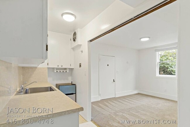 Building Photo - 1720 Lombard St