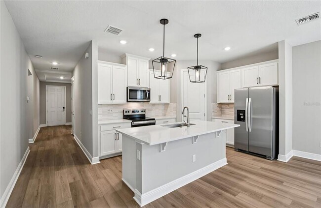 Building Photo - 1205 Pampus Dr