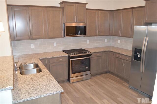 Building Photo - Room in Townhome on Talley St