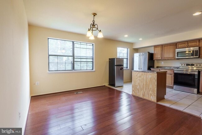 Building Photo - 12 Casey Ct