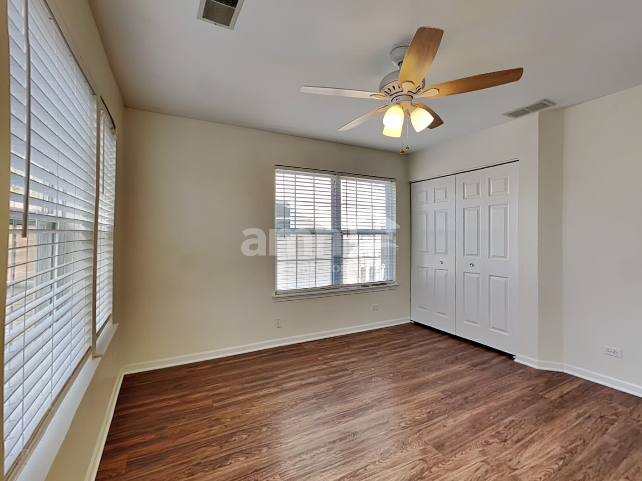 Building Photo - 1982 Conway Ln