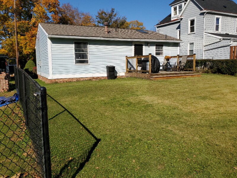 Building Photo - 320 Dawson Ave