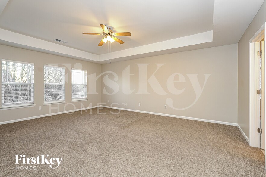 Building Photo - 137 Rosewalk Ln