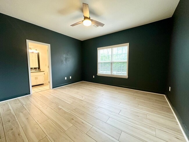 Building Photo - Welcome to Somerset Farms!
