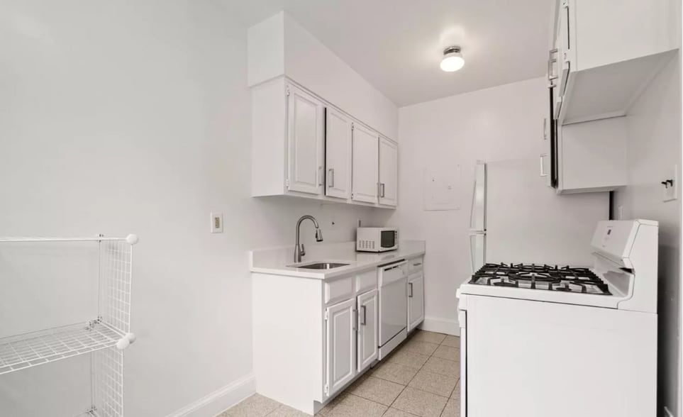 Building Photo - 4491 MacArthur Blvd NW