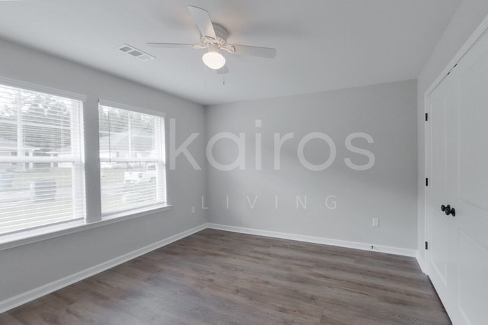 Building Photo - 122 Cottage Grove Rd