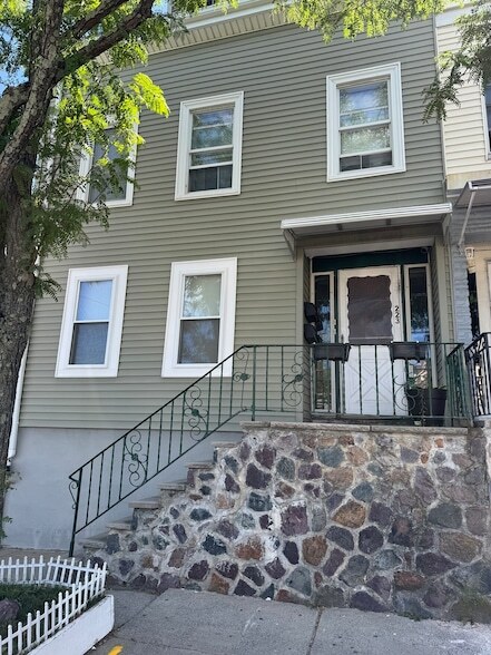 Building Photo - 223 Trenton St
