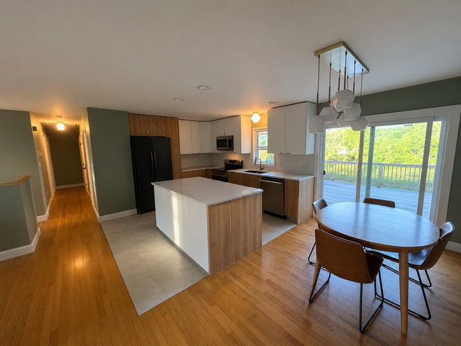Building Photo - Spacious Mountain View Home in Sugar Loaf – Pet Friendly & Move-In Ready