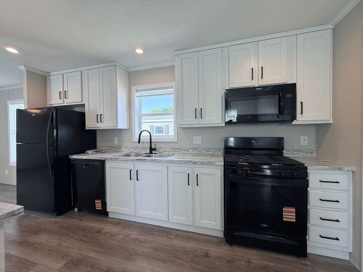 Building Photo - 52780 S Zacharias Ct