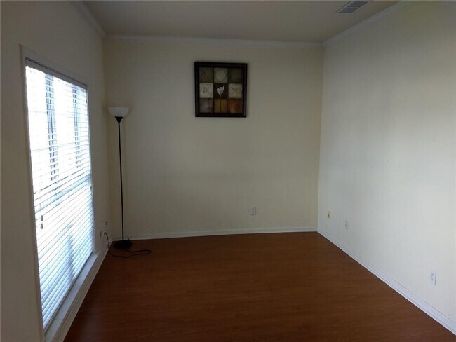 Building Photo - 2905 Brookwater Dr