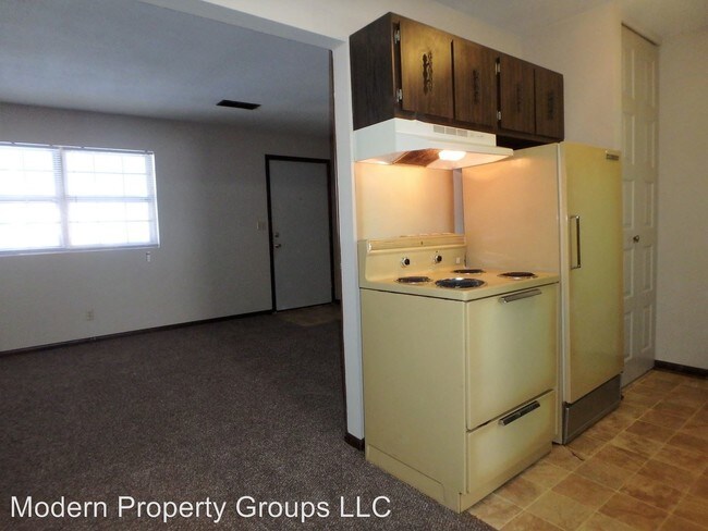Building Photo - 2300 Sears Ct