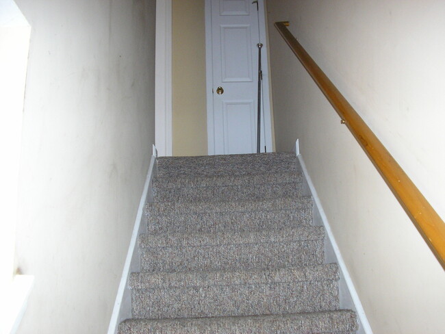 Building Photo - 109 Hillridge Ct