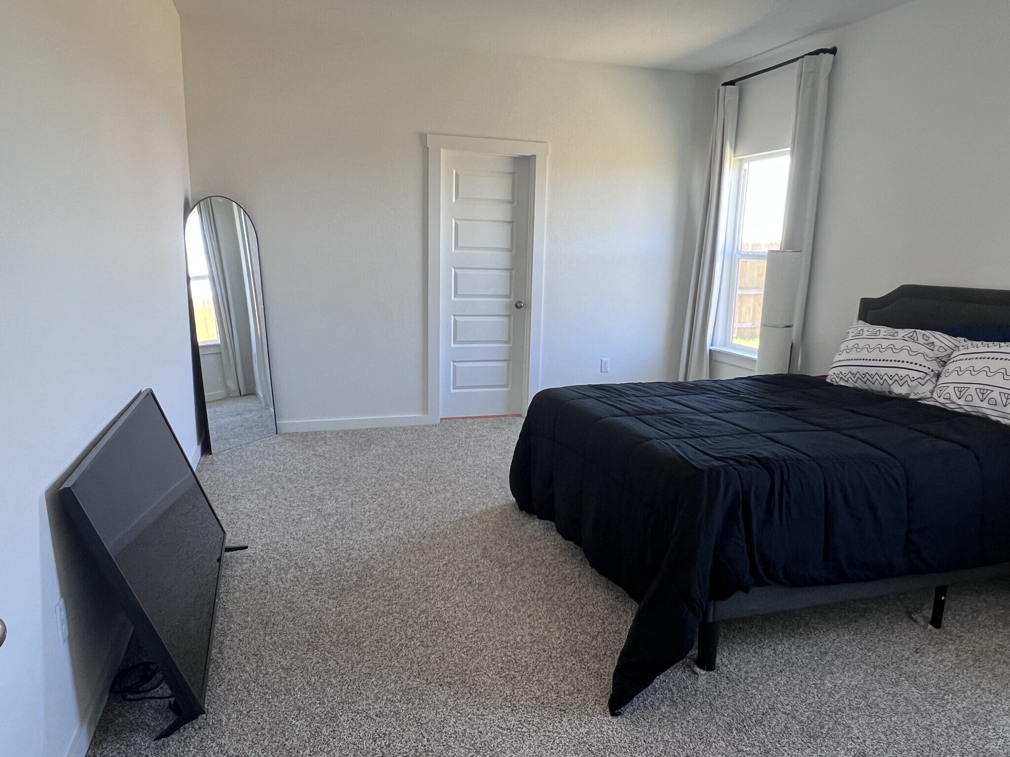 Building Photo - 305 Concho River Dr