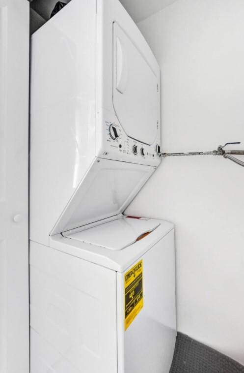 Building Photo - 2001 Washington St