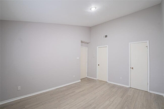 Building Photo - 8200 Neely Dr