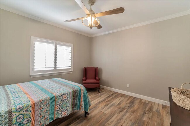 Building Photo - 1510 Pecan Valley Ct