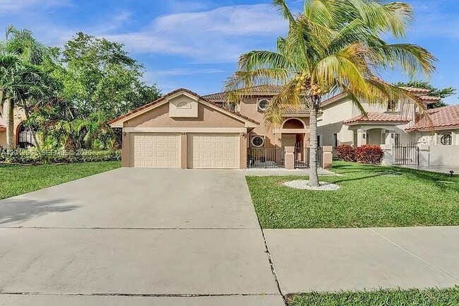 Building Photo - 587 NW 38th Ave