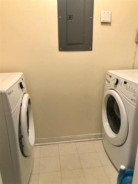 Building Photo - 375 North Highland Avenue Northeast