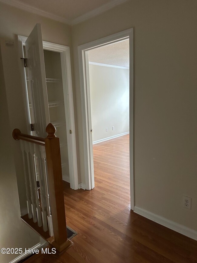 Building Photo - 3959 Sterling Pointe Dr