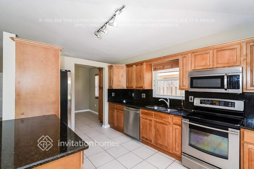 Building Photo - 14872 SW 176th St