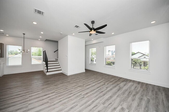 Building Photo - 3604 Runnels St