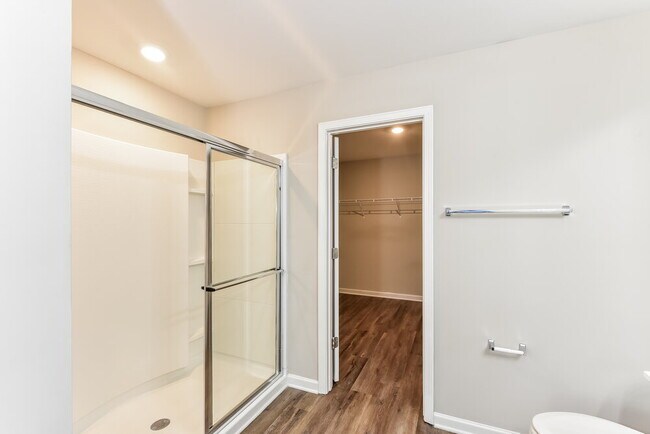 Building Photo - 3765 Place Dr