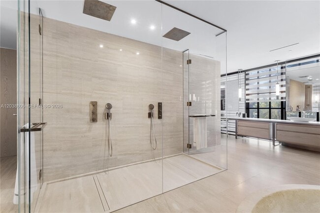 Building Photo - 8955 Collins Ave