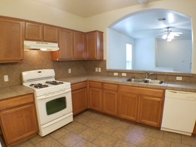 Building Photo - 2500 Allred Dr