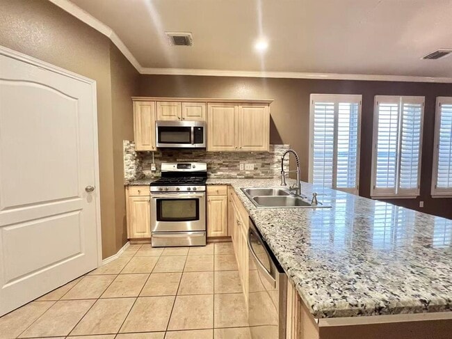 Building Photo - 2609 Century Park Blvd