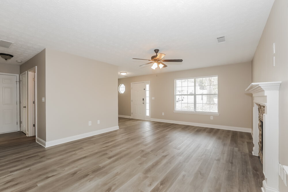 Building Photo - 459 Clearwater Way