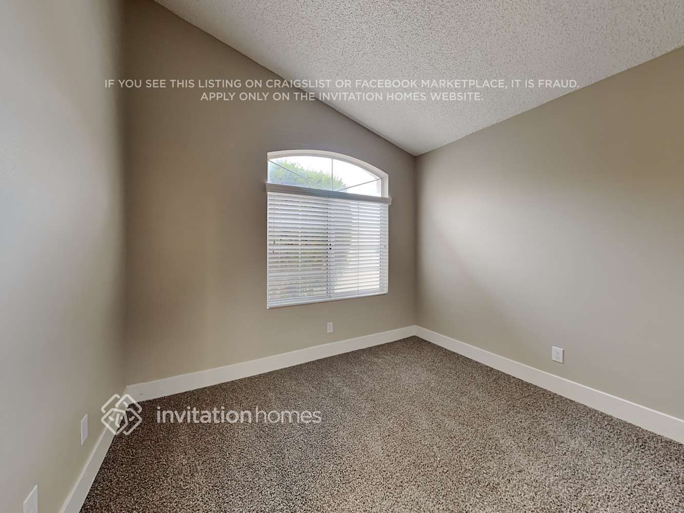 Building Photo - 8138 Vision St