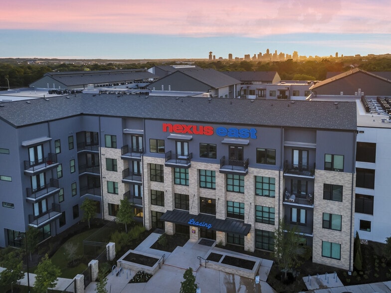Building Photo - Nexus East